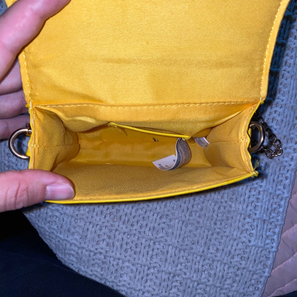 Purse - Picture 2 of 3